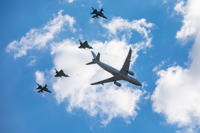 Im Himmel über Berlin und Brandenburg: Die Bundeswehr präsentiert sich auf Europas größter Luft- und Raumfahrtmesse