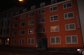 Polizei Hagen: POL-HA: Zwei Müllcontainer brennen - Wer hat etwas gesehen?