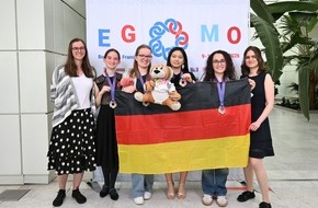 Bildung & Begabung gemeinn&uuml;tzige GmbH: Europ&auml;ische Mathe-Olympiade f&uuml;r M&auml;dchen in Frankreich: Sch&uuml;lerinnen aus D&uuml;sseldorf gewinnen Silber und Bronze