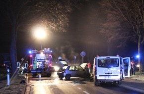 Kreispolizeibehörde Viersen: POL-VIE: Schwalmtal-Naphausen: Glatteisunfall - zwei Menschen werden schwer verletzt