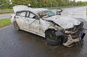 Polizeiinspektion Cuxhaven: POL-CUX: Verkehrsunfall auf der BAB27 mit hohem Sachschaden