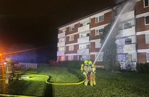 Feuerwehr Hannover: FW Hannover: Hannover-Vahrenheide: Balkonbrand greift auf Dachstuhl über