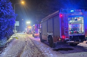 Freiwillige Feuerwehr Celle: FW Celle: Kellerbrand- drei Personen und eine Katze gerettet