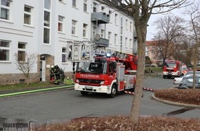 Feuerwehr Iserlohn: FW-MK: Angebranntes Essen - Eingeschlossene Person im Aufzug