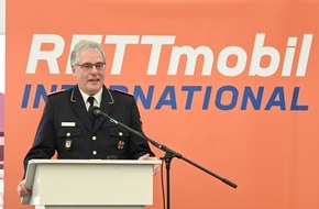 Deutscher Feuerwehrverband e. V. (DFV): DFV-Präsident: "RETTmobil International ist wichtiger Baustein der Zusammenarbeit der Blaulichtorganisationen" / Messe für Rettung und Mobilität in Fulda eröffnet / Stiftungssymposium am Donnerstag