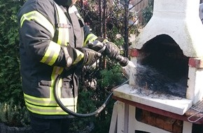 Freiwillige Feuerwehr Werne: FW-WRN: Brennt Hecke