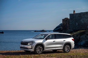 AUTO TROPHY 2025: Leser der Auto Zeitung wählen Škoda fünf Mal auf Platz eins