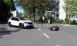Polizei Bochum: POL-BO: Abbiegeunfall: Motorradfahrer (47) wird schwer verletzt