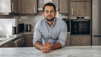 Emanuel Erk: Emanuel Erk: 3 Red Flags beim Kennenlernen, die 90 % aller Singles &uuml;bersehen