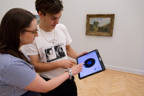 Spielerische Kunstvermittlung mit SherLOOK-App