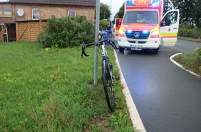 Kreispolizeibeh&ouml;rde H&ouml;xter: POL-HX: Mit Rennr&auml;dern kollidiert - Radfahrerin schwer verletzt