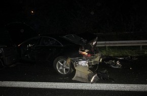 Feuerwehr Mülheim an der Ruhr: FW-MH: Verkehrsunfall auf der A40 Fahrtrichtung Essen#fwmh