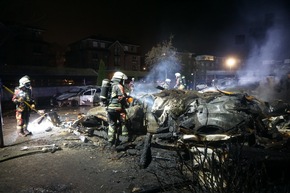 FW Norderstedt: Silvesterbilanz der Feuerwehr Norderstedt - Zunächst ruhiger Jahreswechsel, dann Großbrand