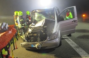 Autobahnpolizeiinspektion: API-TH: PKW auf LKW aufgefahren