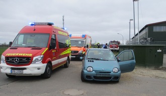 Polizeiinspektion Stade: POL-STD: 54-Radfahrer bei Unfall in Ahlerstedt schwer verletzt