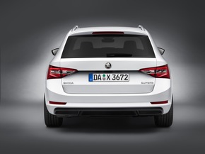 SKODA Superb Combi gewinnt &apos;Red Dot Award&apos; für herausragendes Produktdesign (FOTO)