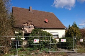 Polizei Minden-Lübbecke: POL-MI: Nach Wohnhausbrand in Oberbauerschaft: Einsatzkräfte finden Leichnam