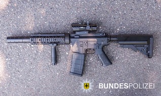 Bundespolizeiinspektion Weil am Rhein: BPOLI-WEIL: Bundespolizei stellt Sturmgewehr sicher