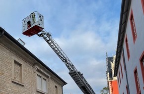Feuerwehr Helmstedt: FW Helmstedt: Alarmübung in der JVA Helmstedt
