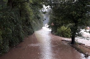 Kreisfeuerwehrverband Calw e.V.: KFV-CW: UNWETTER ZOG ÜBER CALWER STADTGEBIET /

ZAHLREICHE EINSATZSTELLEN FÜR DIE FEUERWEHR