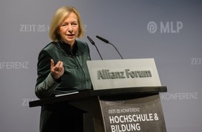 DIE ZEIT: Bundesbildungsministerin Johanna Wanka: Kooperationen von Wissenschaft und Wirtschaft stärken