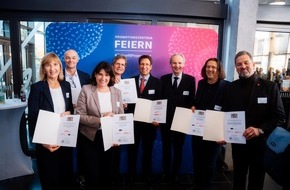 Hochschule München: Promotionszentren feiern wissenschaftlichen Meilenstein