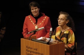 BPW Switzerland: Business and Professional Women (BPW): Internationaler Kongress vom 17. - 20. Juni in Luzern - Schaffhauserin erhält Gertrude Mongella Award
