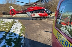 Feuerwehr Hattingen: FW-EN: Frau wird nach Sturz durch Rettungshubschrauber ins Krankenhaus geflogen