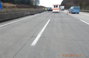 Verkehrsdirektion Koblenz: POL-VDKO: Verkehrsunfall mit einer schwerverletzten Person