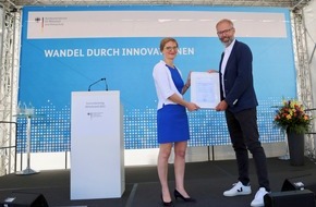 WAVELABS: Bundeswirtschaftsminister Robert Habeck zeichnet WAVELABS als ZIM-Kooperationsprojekt 2022 aus