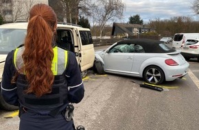 Polizei Rhein-Erft-Kreis: POL-REK: 260116-1: Zwei Verletzte bei Verkehrsunfall