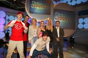 Strahlende Sieger beim ProSiebenWissenspreis&quot; 2004 / Gewinner kommen aus Hamburg, Bayern und Baden-Württemberg