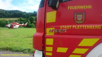 Feuerwehr Plettenberg: FW-PL: OT-Hilfringhausen. Fahrradsturz auf Holzbrücke. 9-jähriges Mädchen wird schwer verletzt. Hubschrauber wird angefordert. Lob der Rettungskräfte.