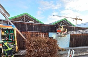 Feuerwehr und Rettungsdienst Bonn: FW-BN: Mehrere Br&auml;nde und Brandmeldungen im Stadtgebiet Bonn fordern Feuerwehr und Rettungsdienst