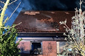 Kreispolizeibeh&ouml;rde H&ouml;xter: POL-HX: Wohnhausbrand in Marienm&uuml;nster-V&ouml;rden - Ein Bewohner leicht verletzt