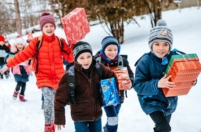 Samaritan's Purse e. V.: Weihnachtsgeschenke f&uuml;r mehr als zehn Millionen Kinder / Die globale Aktion "Weihnachten im Schuhkarton&reg;" wirkt weltweit (FOTO)