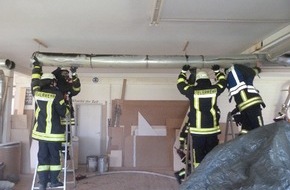 Feuerwehr Detmold: FW-LIP: Schwelbrand in Tischlerei