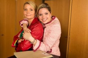 SAT.1: Sister-Acting  bei "Danni Lowinski": Annette und Caroline Frier erstmals gemeinsam in SAT.1 vor der Kamera (BILD)