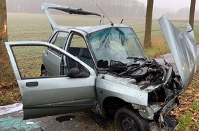 Feuerwehr Schermbeck: FW-Schermbeck: Verkehrsunfall auf der Weseler Straße