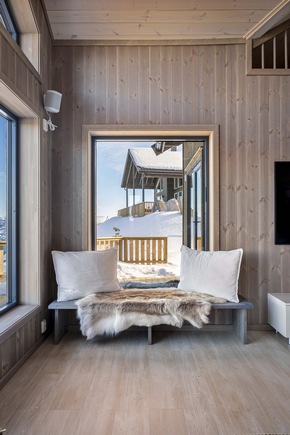 PRESSEINFO: Designboden Modular ONE hält auch im norwegischen Winter stand