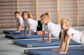 VIACTIV Krankenkasse: Bewegung, Ernährung & Nachhaltigkeit / Gemeinsam mit der KinderUmweltAkademie und dem Verein Klasse in Sport startet die VIACTIV Krankenkasse in mehr als 20 Kindertagesstätten ein besonderes Angebot