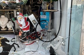 Polizei Hagen: POL-HA: Schaufenster eingeworfen und Ringe gestohlen