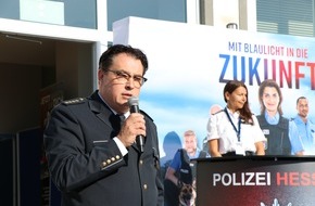 Wiesbaden - Polizeipräsidium Westhessen: POL-WI: Schichtwechsel im Polizeipräsidium