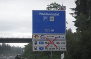 VEDA - Vereinigung Deutscher Autohöfe e.V.: "Abzocke": Schon wieder Streit bei Tank&Rast Autobahn-Raststätte Waldnaabtal / Verbrauchertäuschung durch rechtswidrige und irreführende Beschilderung (FOTO)