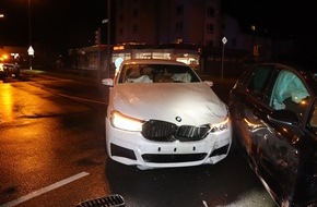 Kreispolizeibehörde Herford: POL-HF: Rotlicht missachtet - Zwei Autofahrerinnen leicht verletzt