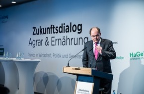 DIE ZEIT: Bundesminister Christian Schmidt: "Die Landwirtschaft gehört in die Mitte der Gesellschaft"