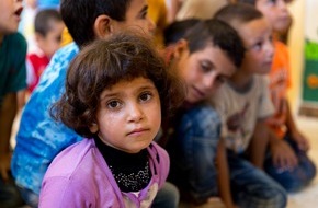 World Vision Deutschland e. V.: Kindheit unter Dauerbeschuss / Neuer Bericht zu Nöten syrischer Kinder