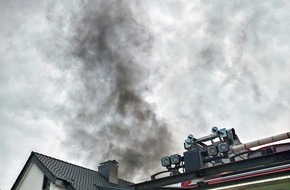 Feuerwehr Neuss: FW-NE: Kellerbrand in Reuschenberg | Haus teilweise unbewohnbar