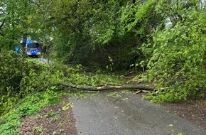 Feuerwehr Wetter (Ruhr): FW-EN: Wetter - ungemütliche Wetterlage bringt der Feuerwehr Wetter (Ruhr) vier Einsätze