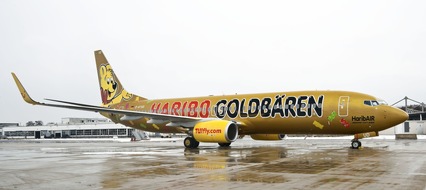 HARIBO GmbH & Co. KG: Zweite Boeing 737-800 von TUIfly in einer außergewöhnlichen HARIBO- Sonderlackierung / Eine Zusammenarbeit, die (sich) abhebt (mit Bild)